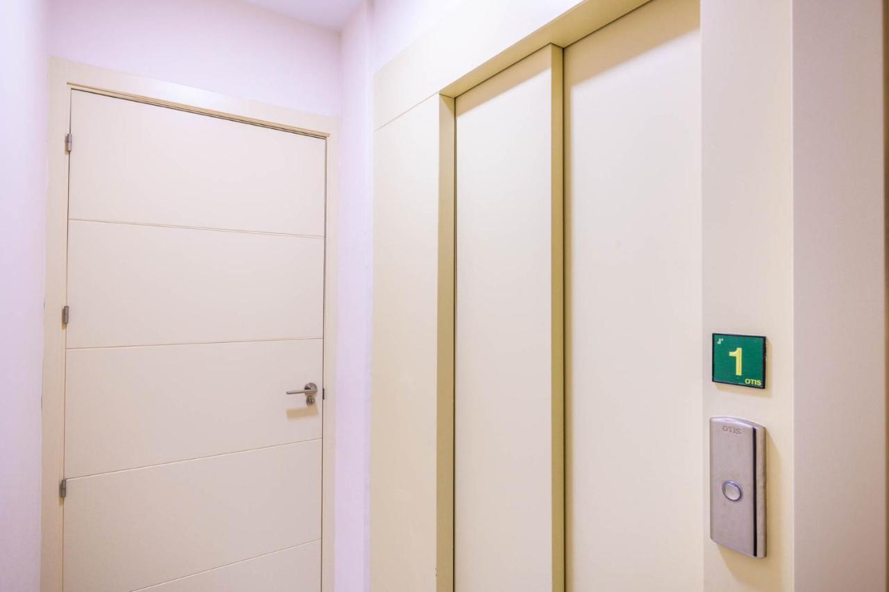 Apartamento Hércules - Vacacional Sevilla Exterior foto